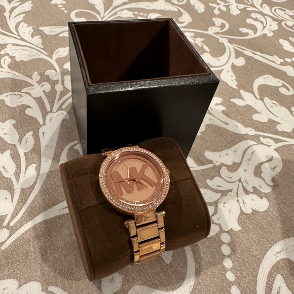 Michael Kors Parker Pavé Rose Gold-Tone Watch - good condition - Picture 5 of 8